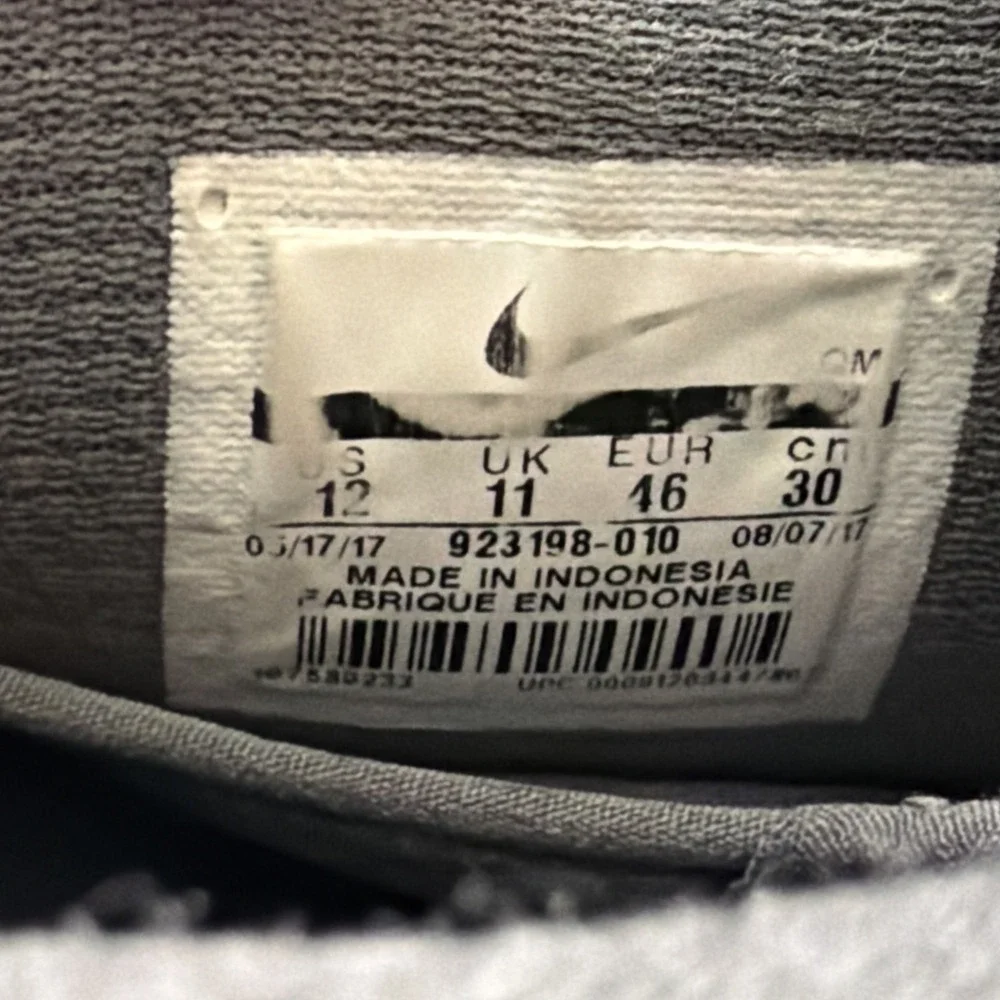 Nike Shoes Mens 12‎ SB Portmore II Solar Mid Sneakers Gray Lace Up 923198-010